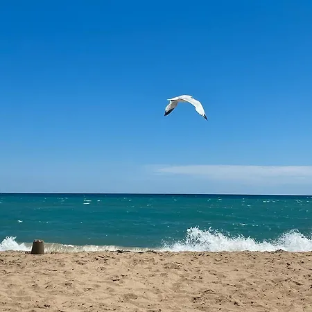 Mediterranean Escape In شقة